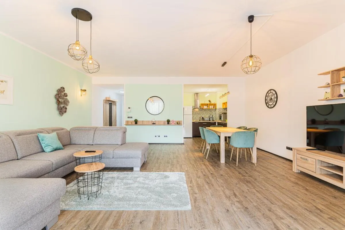 Image 5 of Fabulous Panorama Silver Mountain Apartments