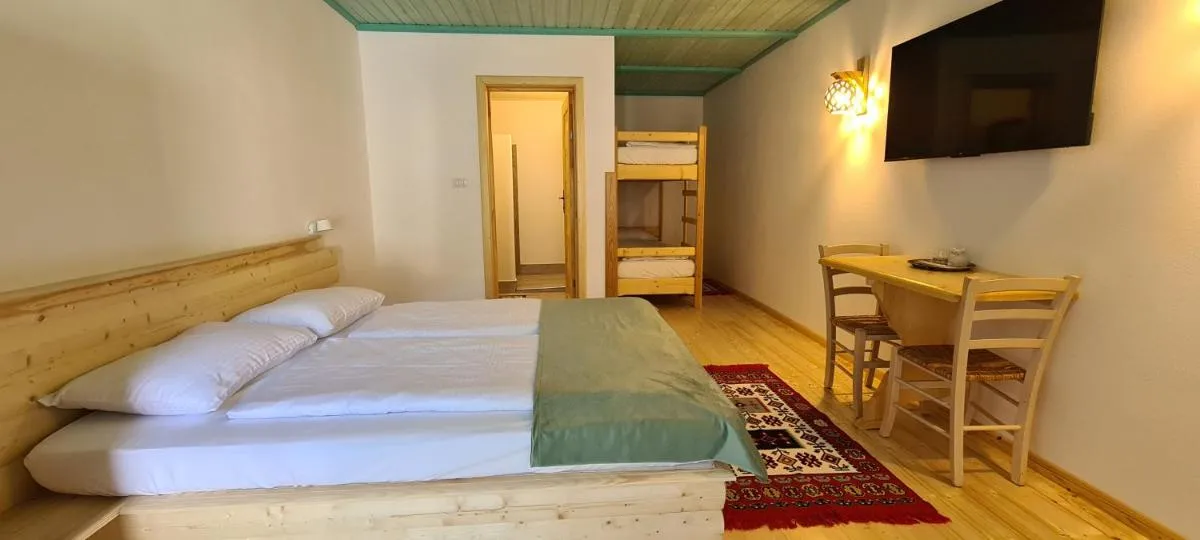 Image 2 of Fexada Home