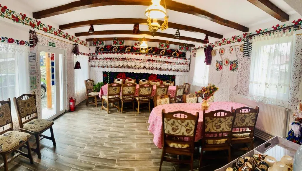 Image 1 of Floare de Maramures 1