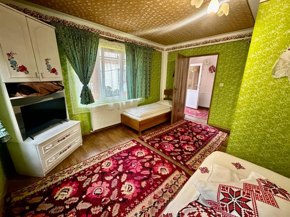 Image 2 of Floare de Maramures 1