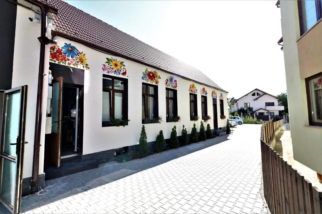 Image 1 of Flowers House Sibiu