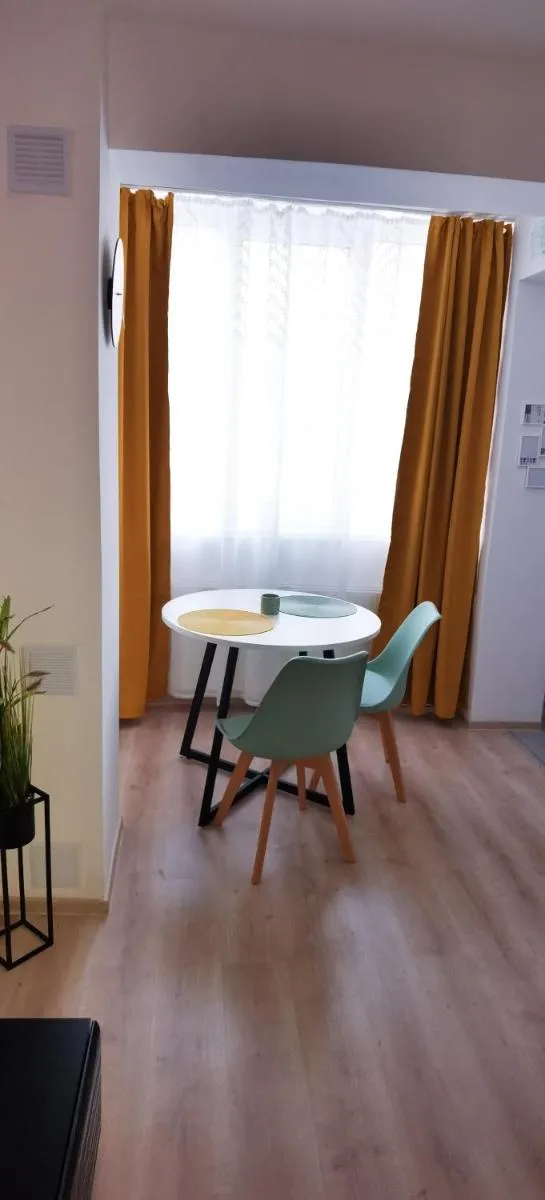 Image 6 of Focus Lux