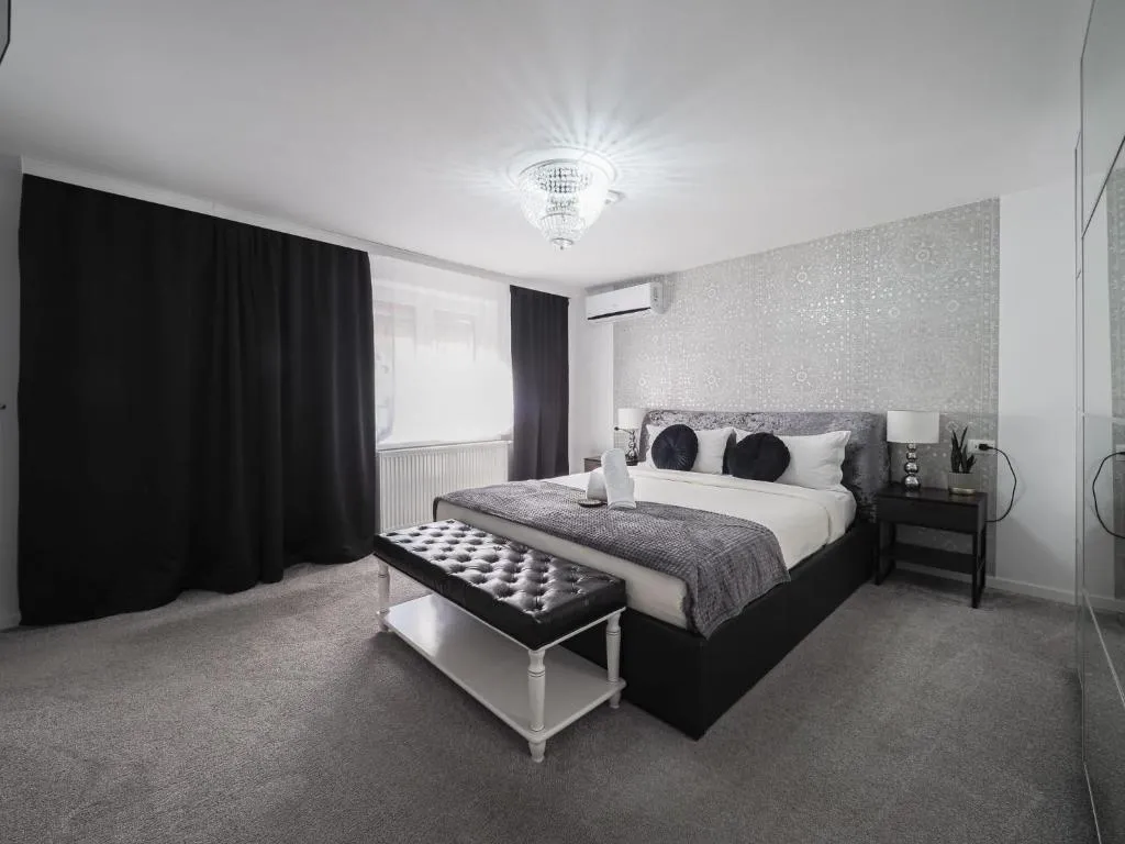 Image 1 of For You Apartments Gold & Silver