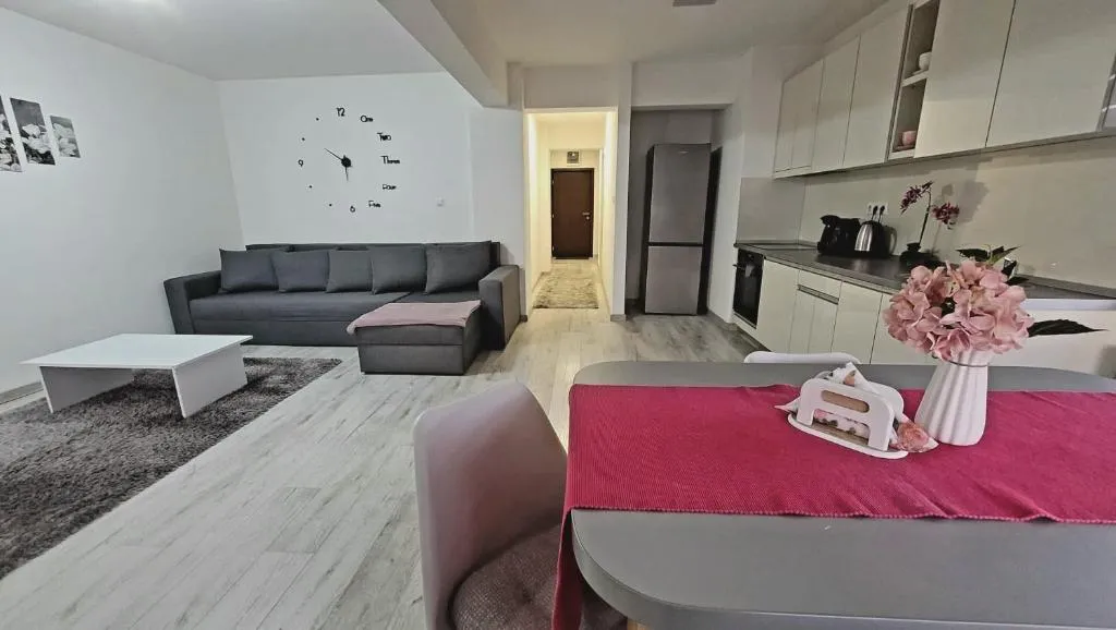Image 1 of Fortuna Park Apartman