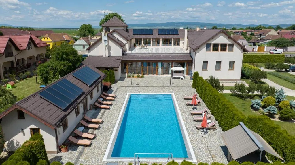 Image 1 of Green Yard Resort Gorgeous property near Brașov