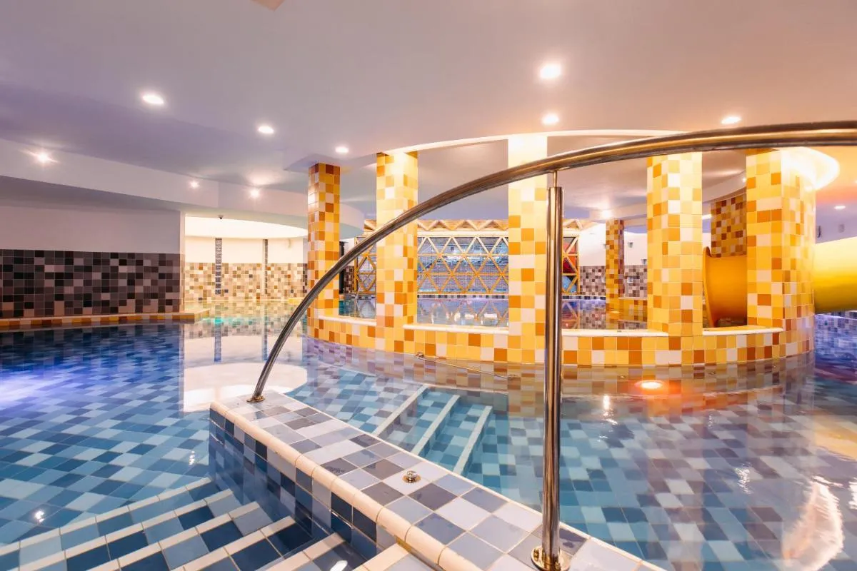 Image 2 of HOTEL CRYSTAL WELLNESS & SPA superior