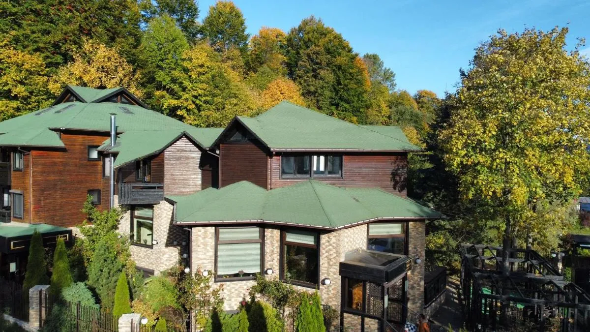 Image 4 of Hillden Lodge &Restaurant