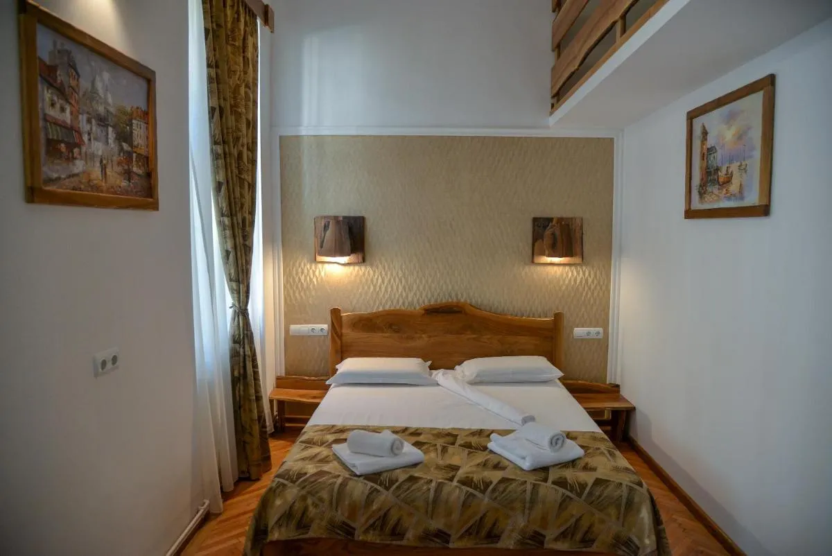 Image 2 of History Apartments Piata Mare