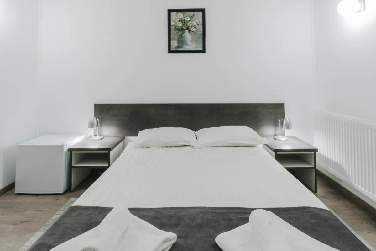 Image 2 of Hotel Apollo Central