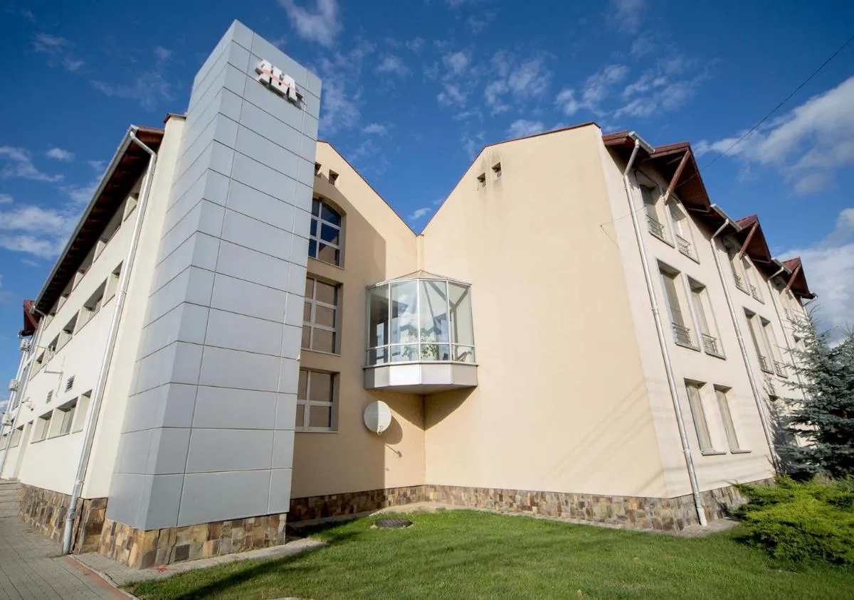 Image 2 of Hotel Atrium