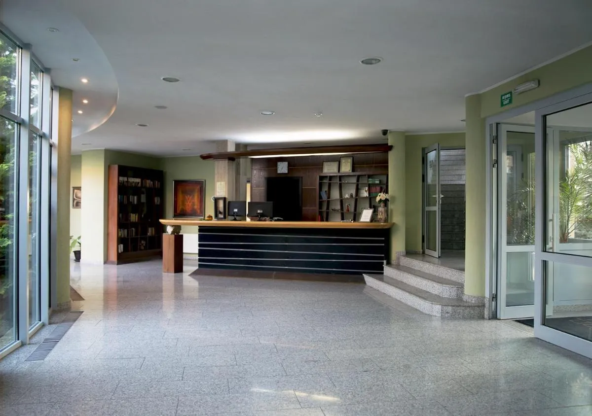 Image 3 of Hotel Atrium