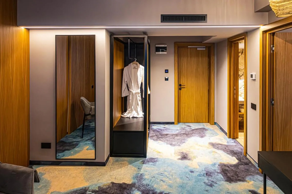 Image 6 of Hotel Bucura