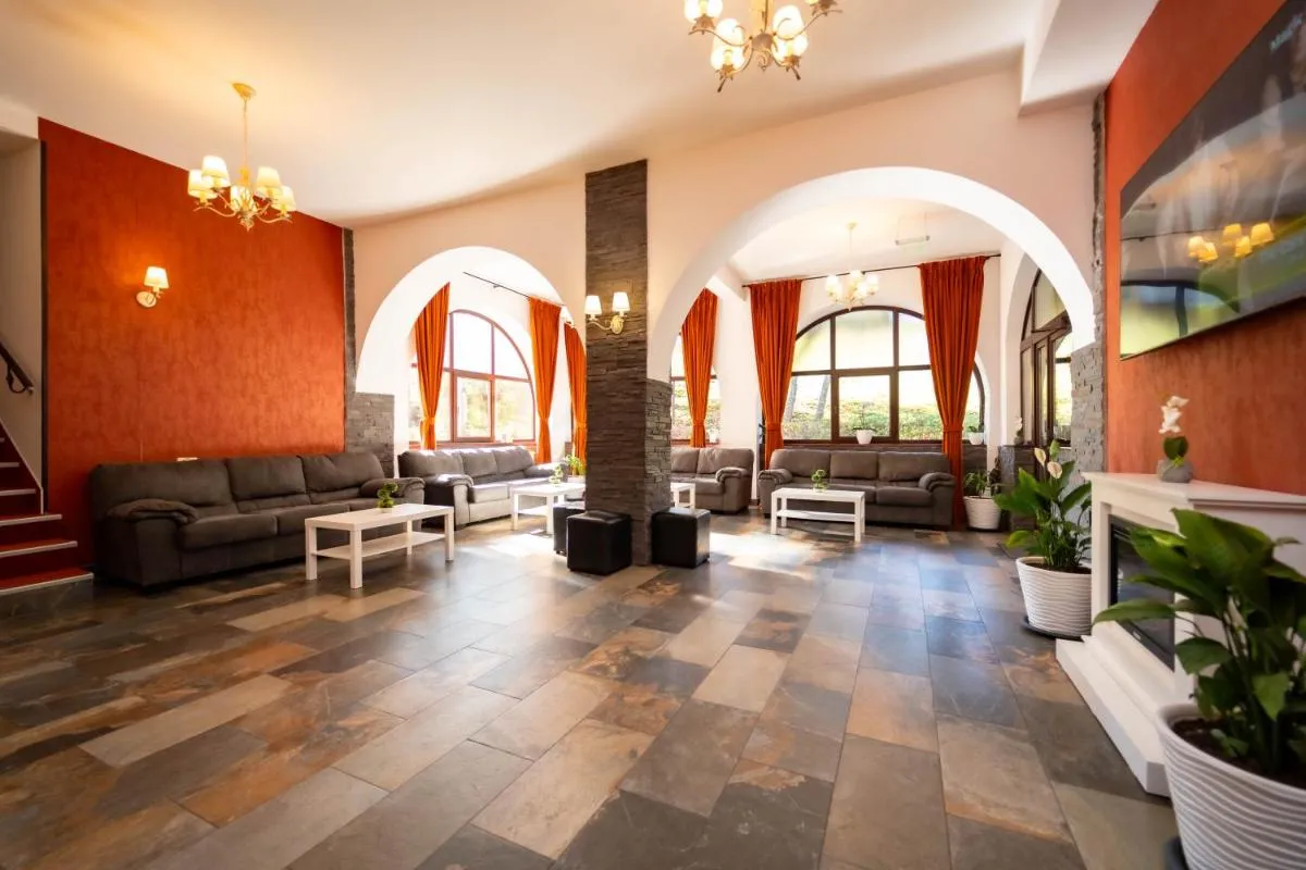 Image 3 of Hotel Cirus