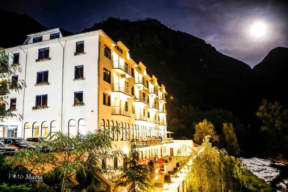 Image 4 of Hotel Golden Spirit