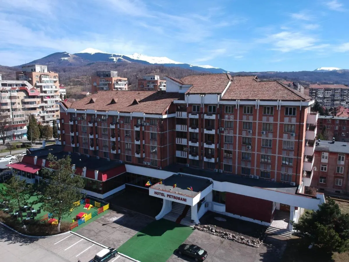 Image 2 of Hotel Petroshani srl