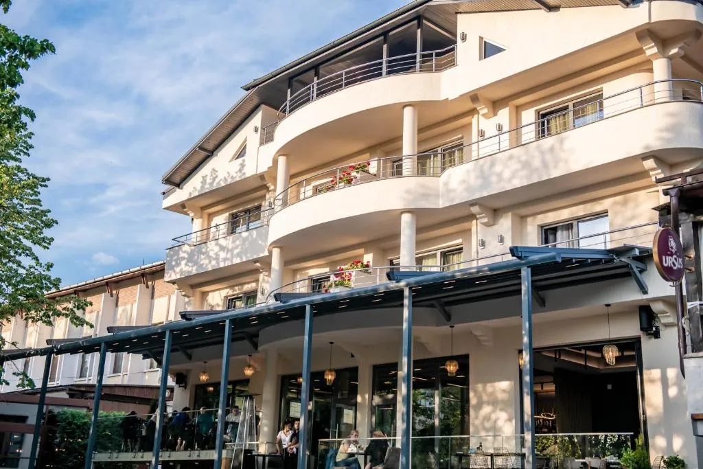 Image 1 of Hotel THR Center