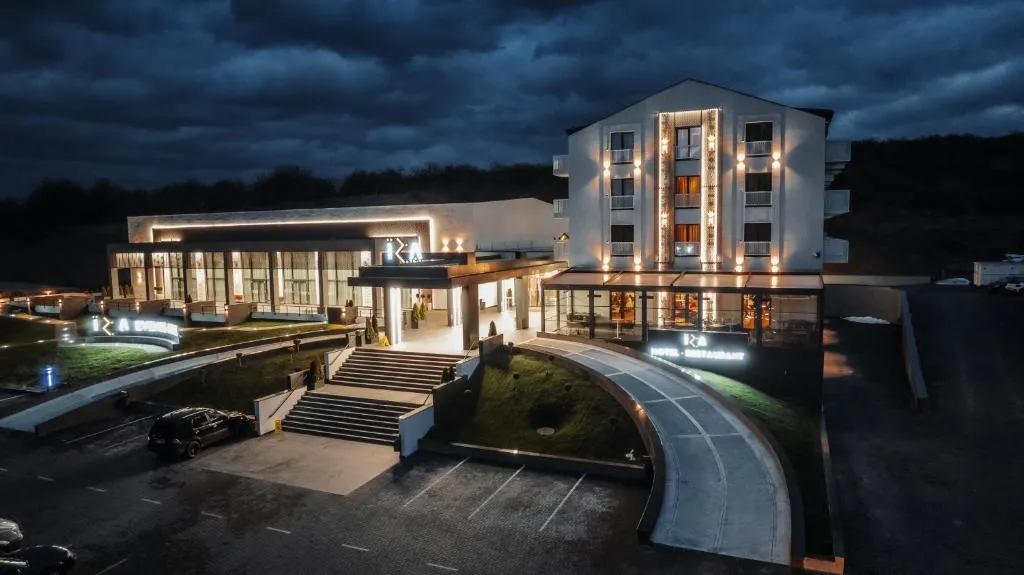 Image 1 of Iza Hotel