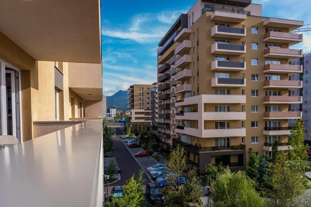 Image 1 of JAD – Luxury 3 Rooms & 2 Rooms Apartments – Urban Plaza