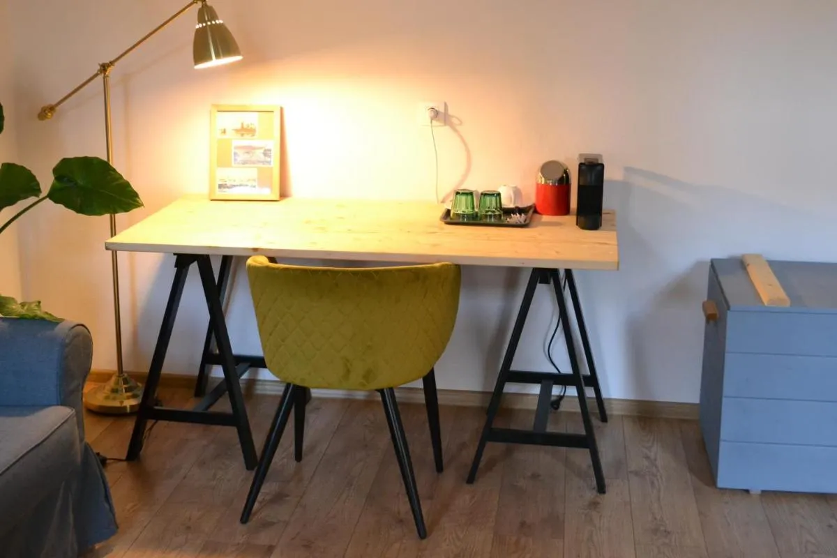 Image 3 of Jules Home