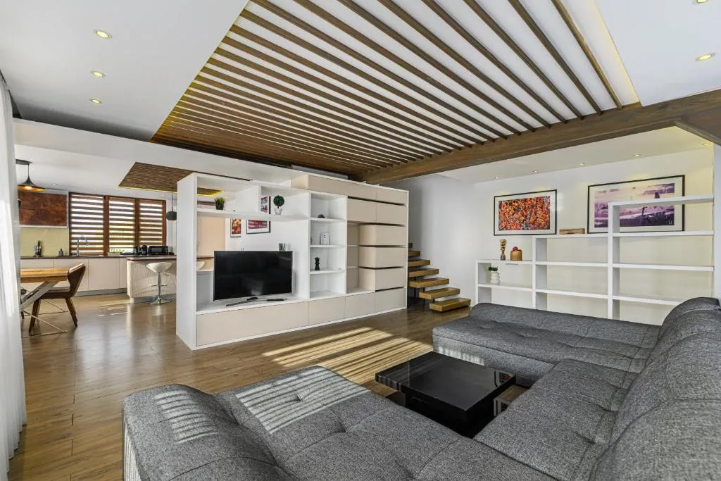 Image 1 of KOA – Memo Haus