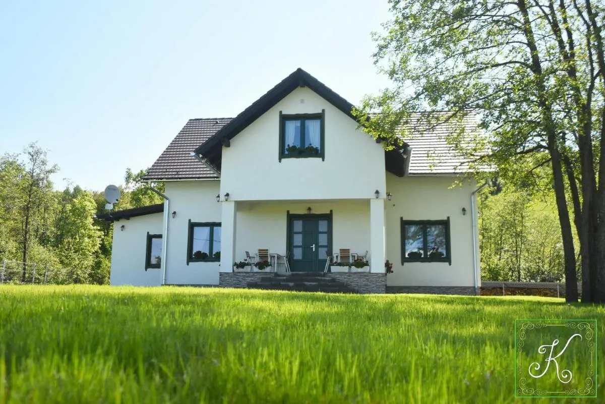 Image 3 of Kádárház