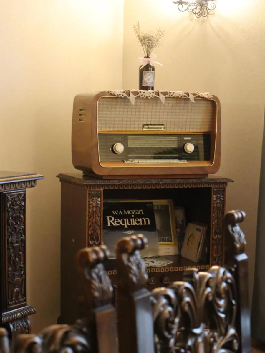 Image 3 of Kesletz House