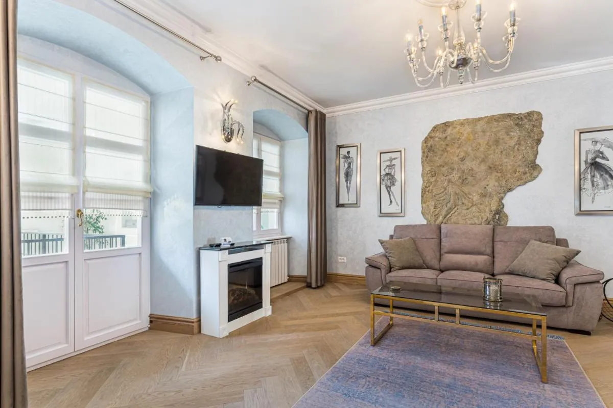Image 4 of Krone Apartment