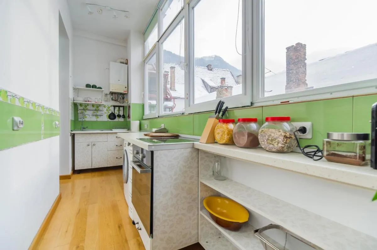 Image 6 of Kronhaus