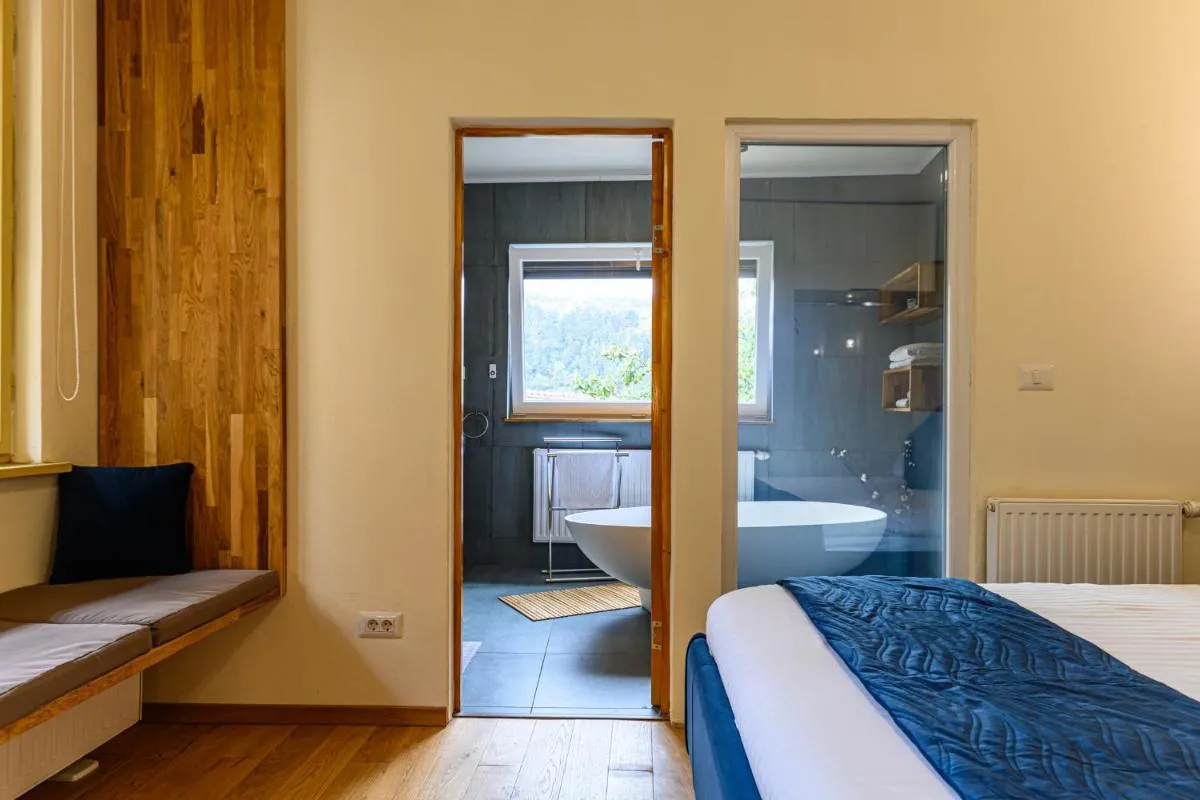 Image 4 of LAGOM – Hot Tub Hideout