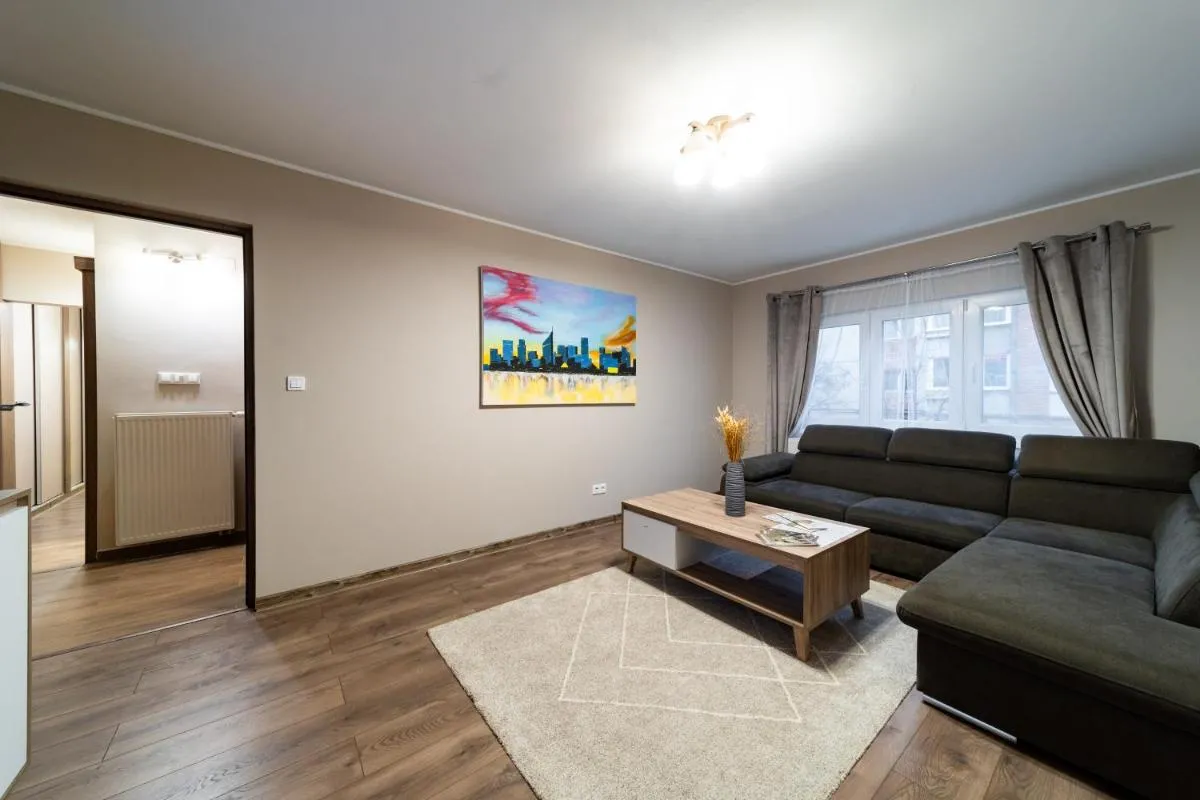 Image 3 of L&H Apartment