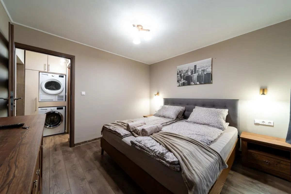 Image 6 of L&H Apartment