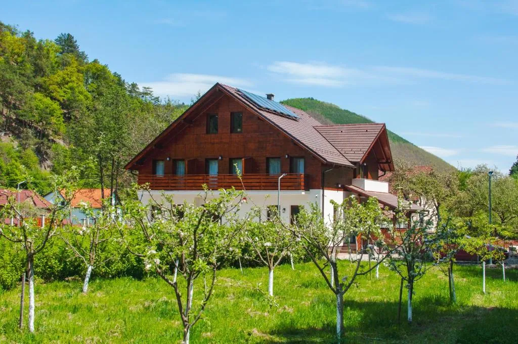 Image 1 of LIVADA AMELY