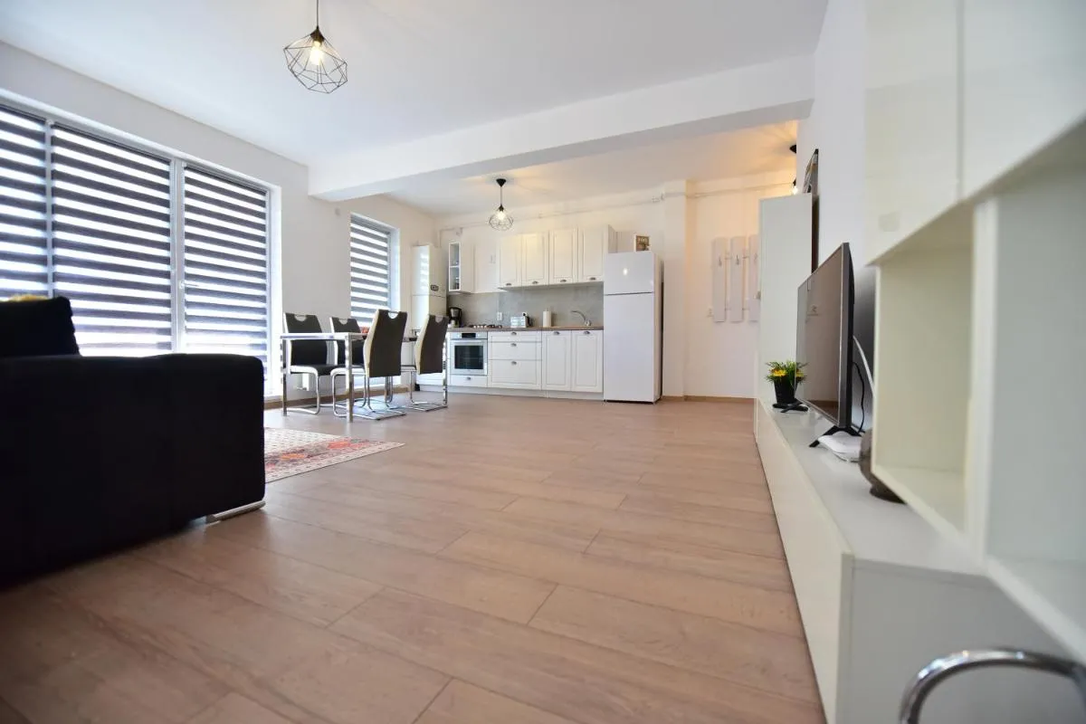Image 3 of LULU Apartment