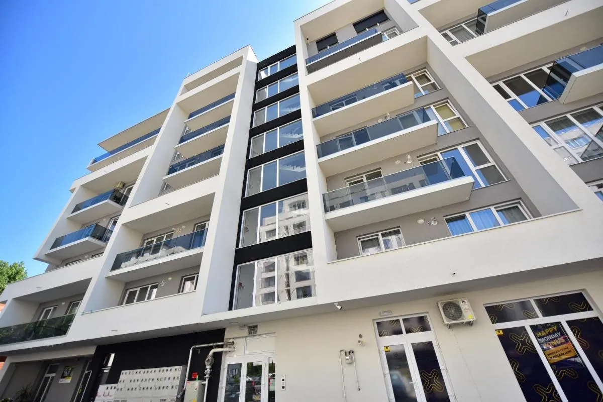 Image 4 of LULU Apartment