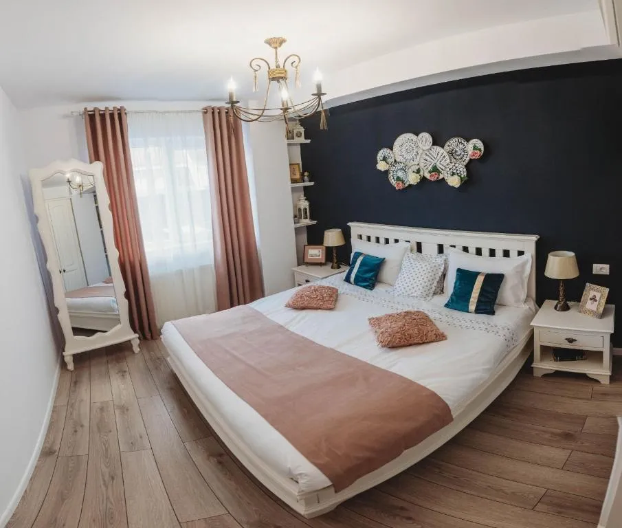 Image 1 of La Contessa Apartament