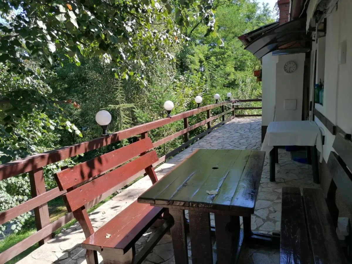 Image 5 of La Foisor