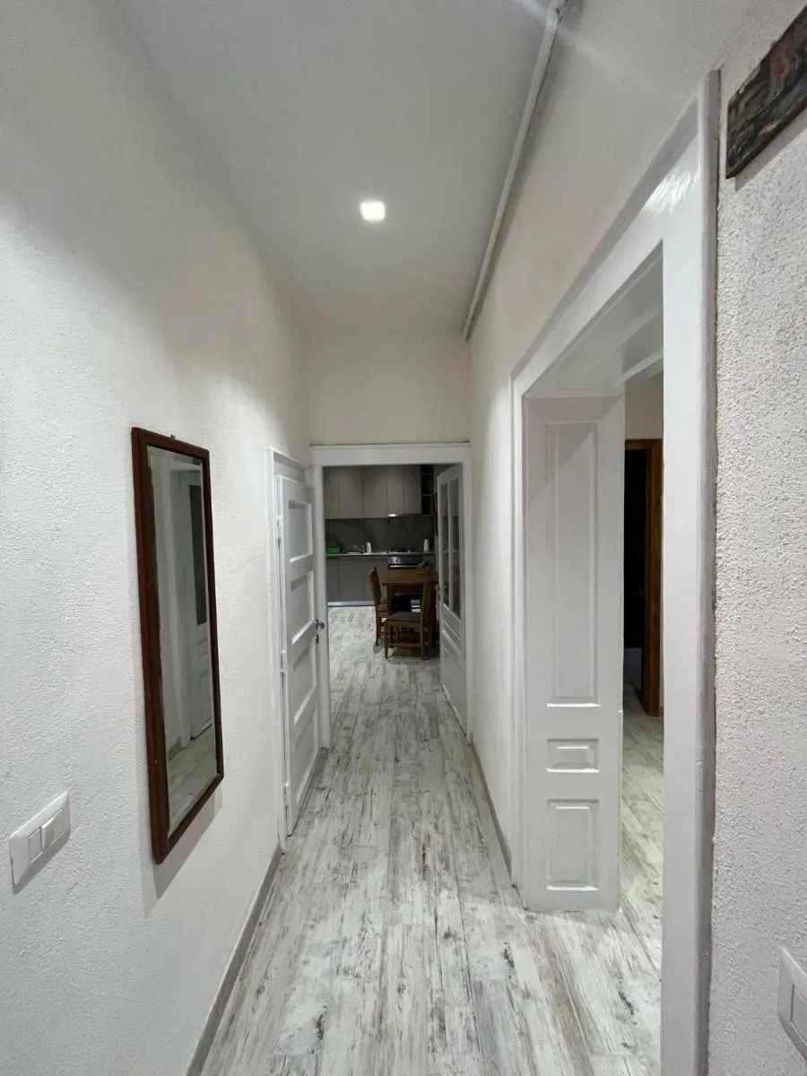 Image 7 of Lia House