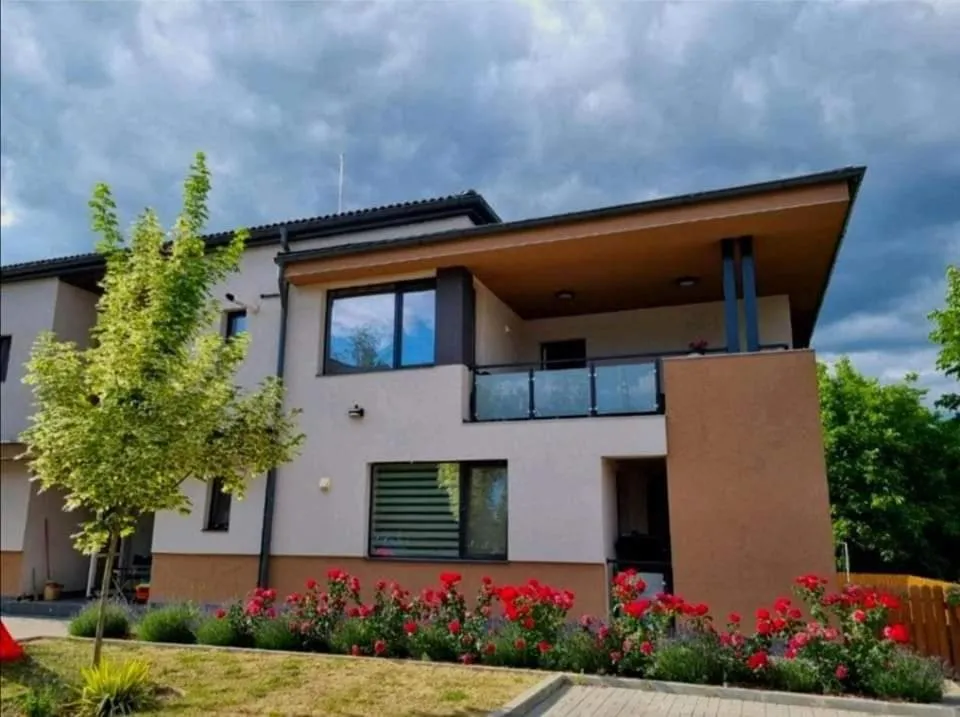 Image 1 of Lotus Apartman I