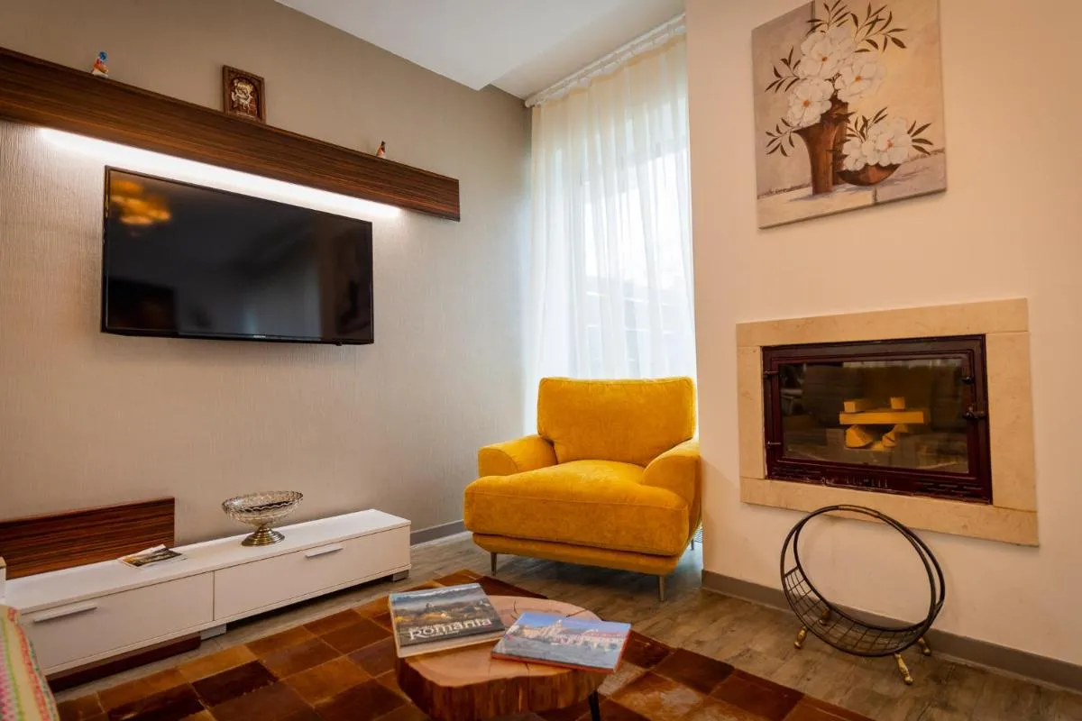 Image 2 of LuxApartment