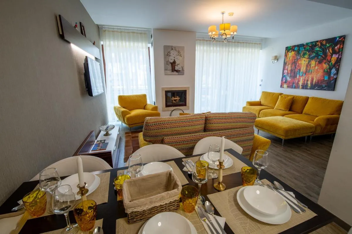 Image 4 of LuxApartment