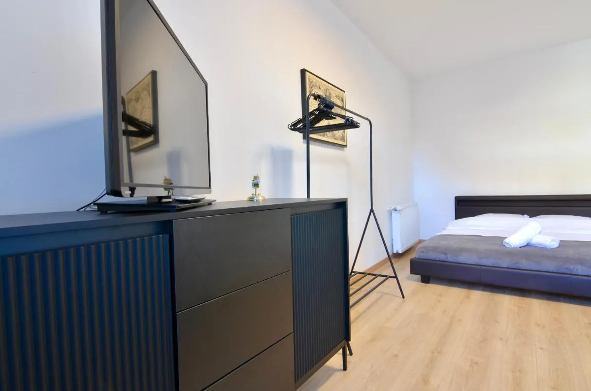 Image 7 of Luxurious & Spacious Residence in the Heart of Brașov