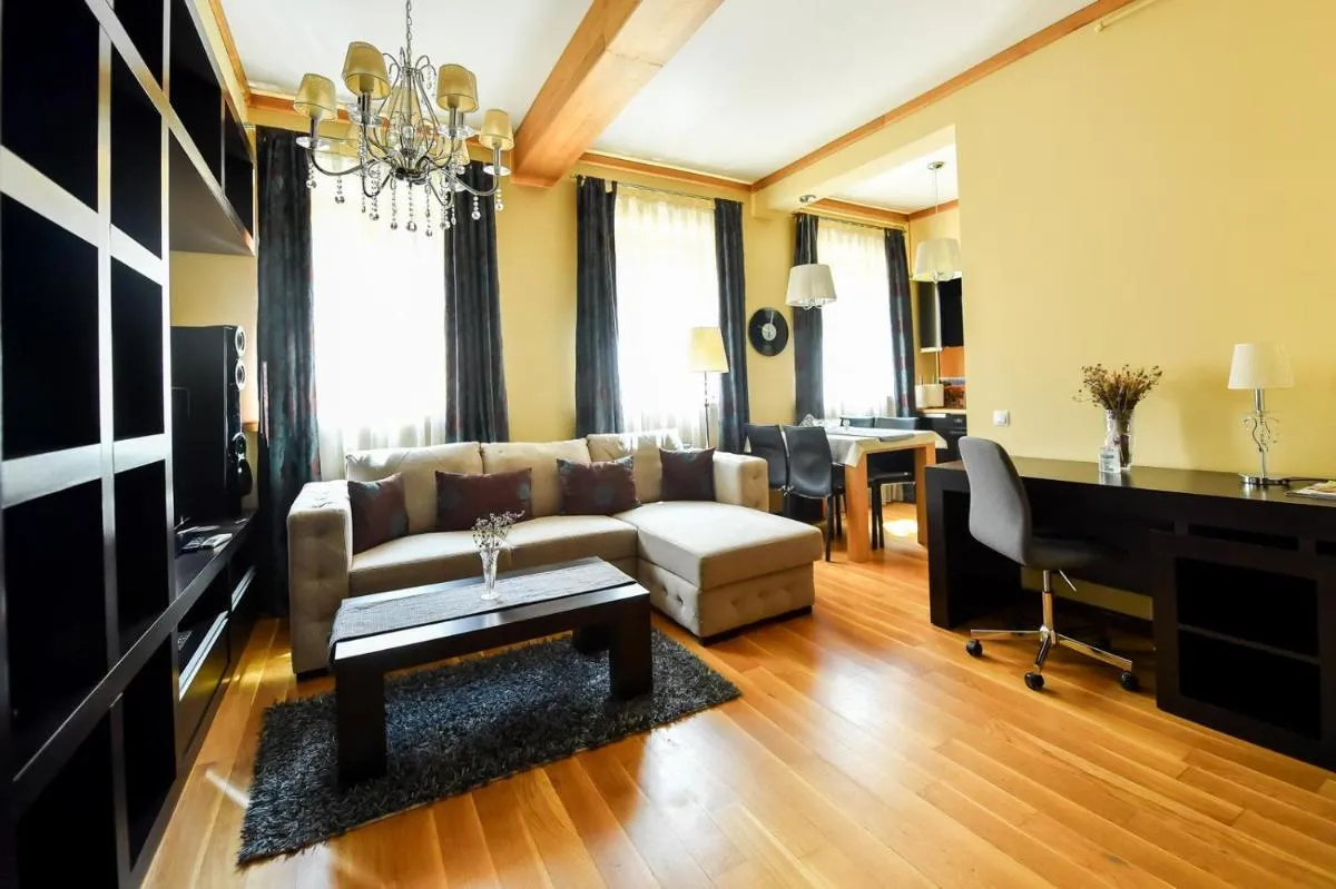 Image 4 of Luxury Apartment