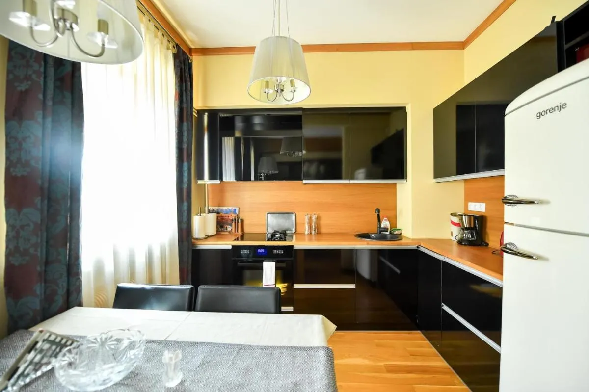 Image 6 of Luxury Apartment
