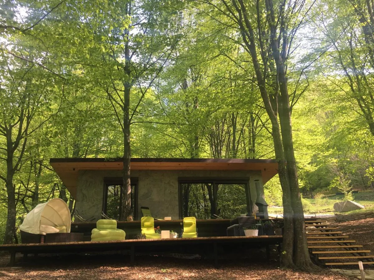 Image 2 of Luxury Lake House & Glamping