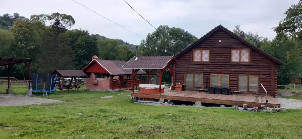 Image 1 of Magasbükk Drakula Kulcsosház Ivó