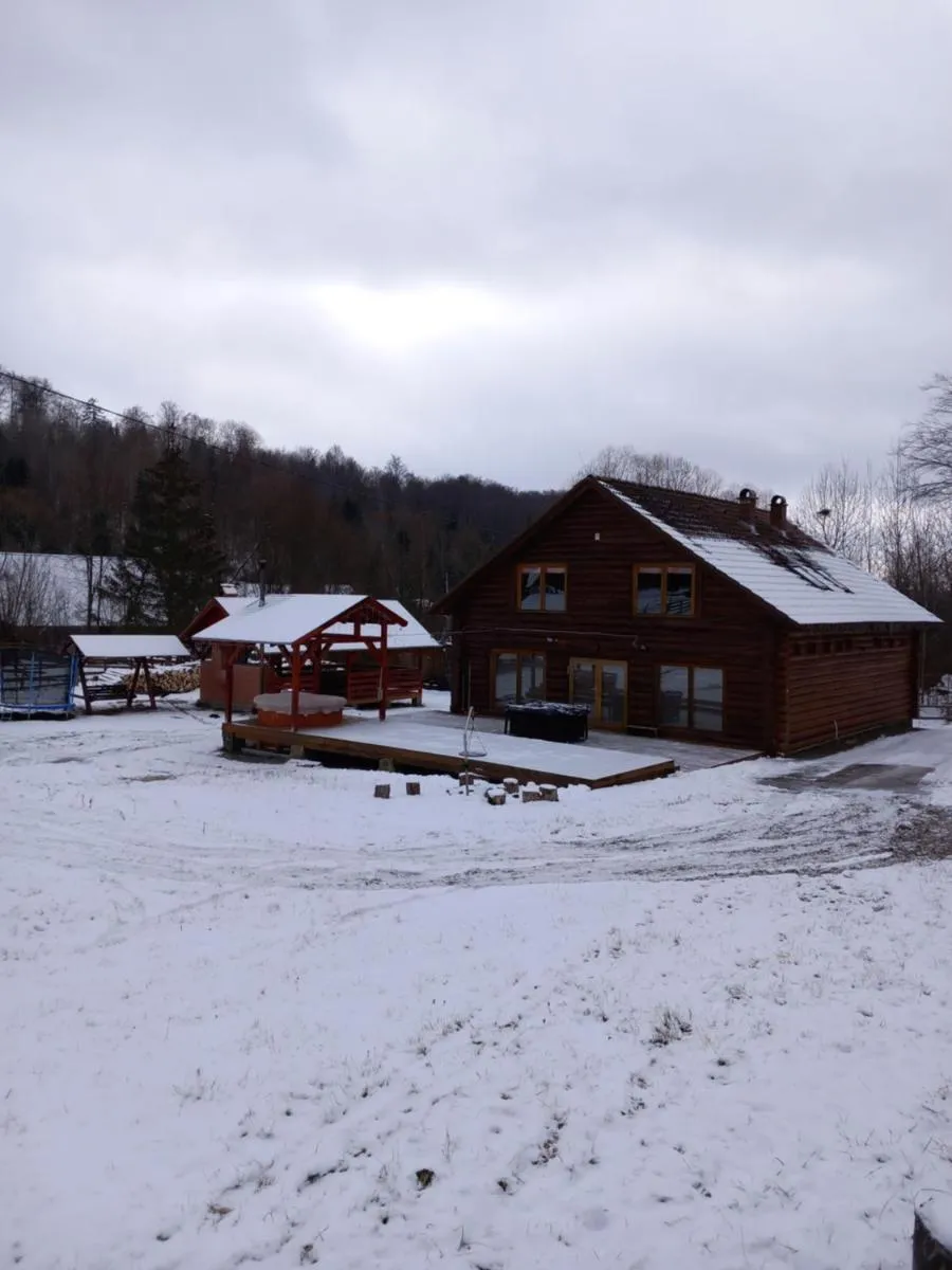 Image 3 of Magasbükk Drakula Kulcsosház Ivó