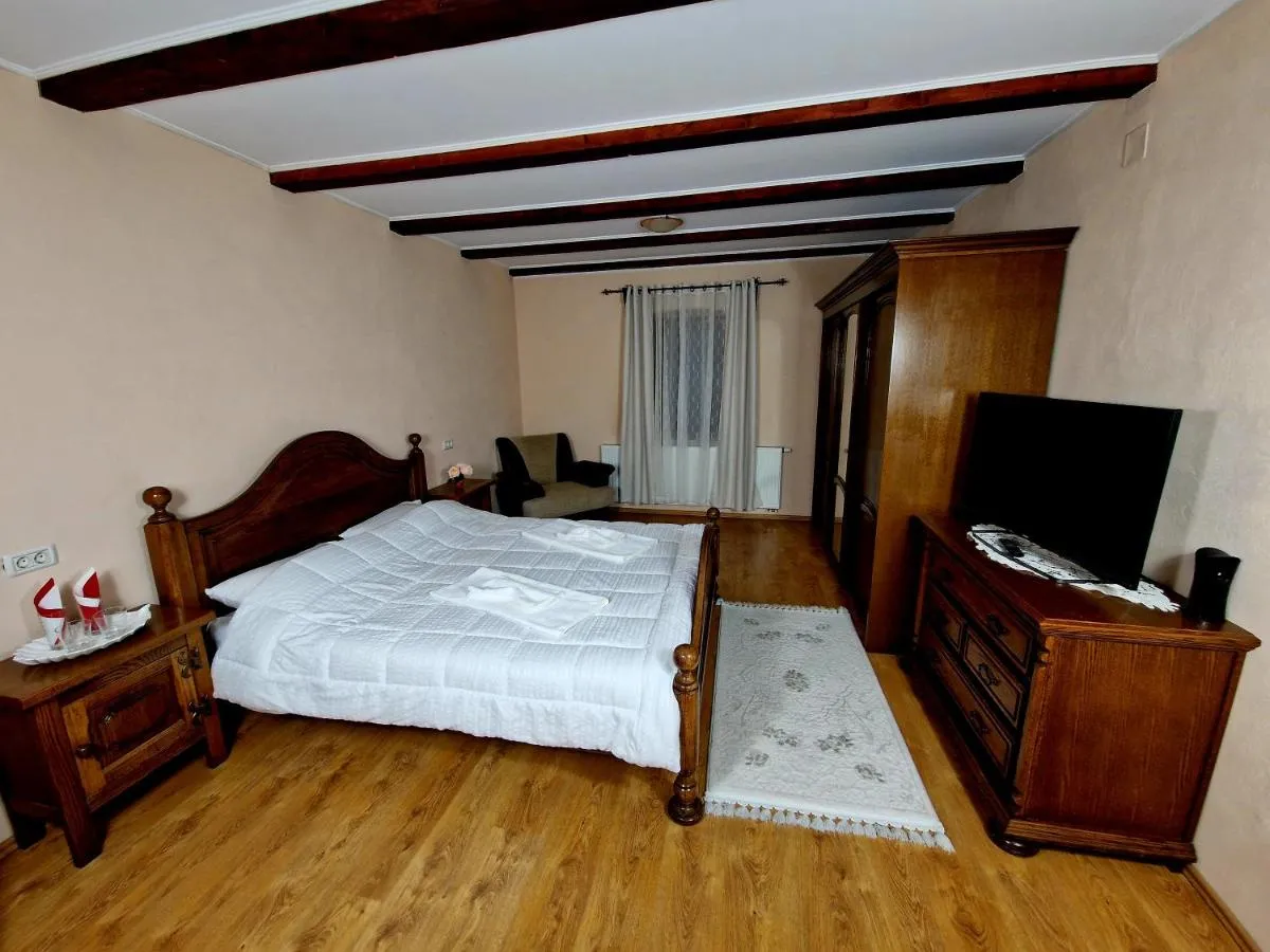 Image 7 of Mehadica House