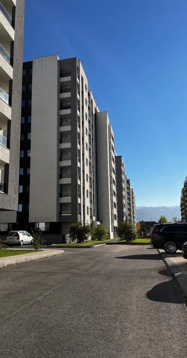 Image 4 of Mirandis Apartments – Comfort & Private Parking Near Coresi Mall