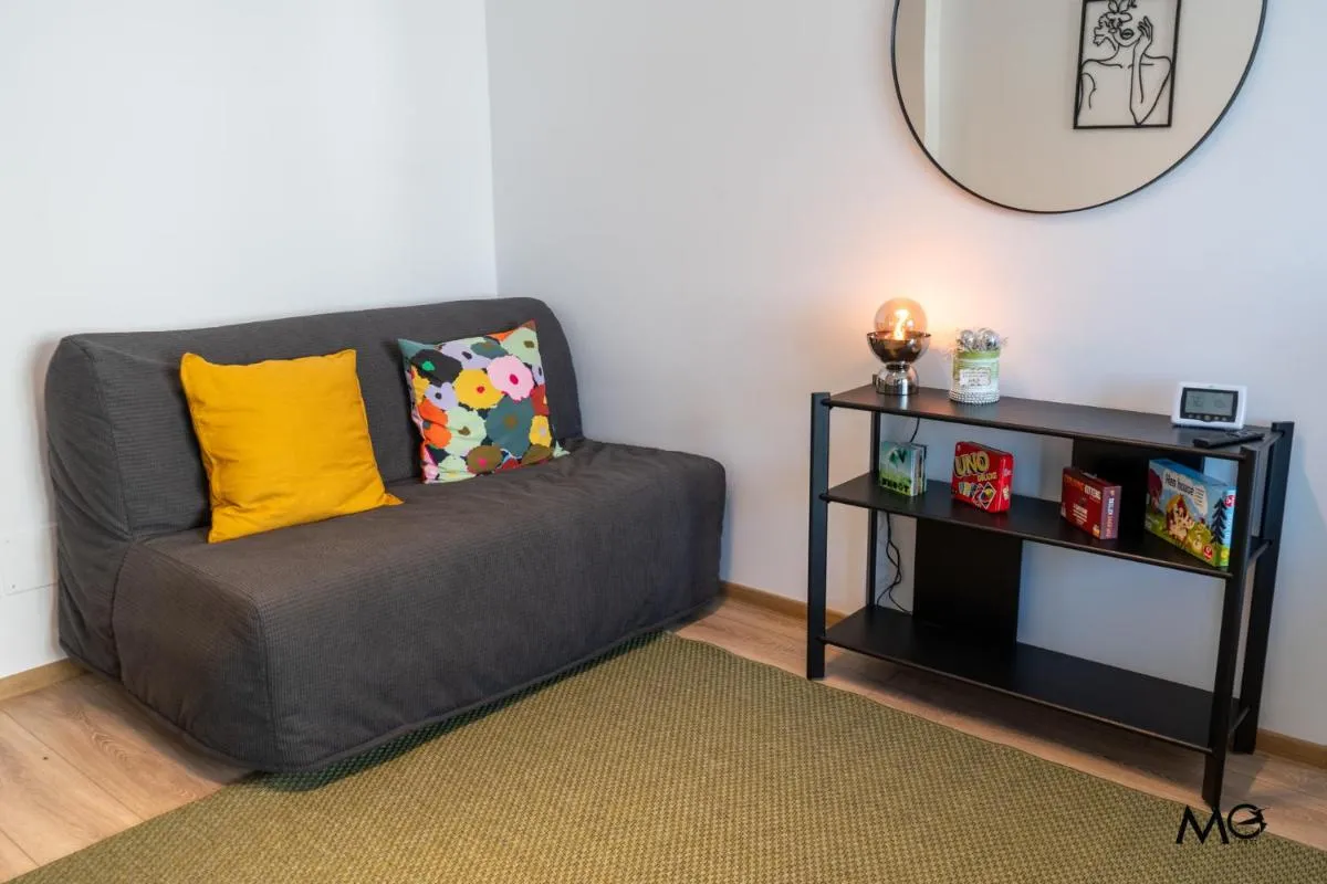 Image 3 of MoHost Green – Your Cozy Studio with Mountain Views