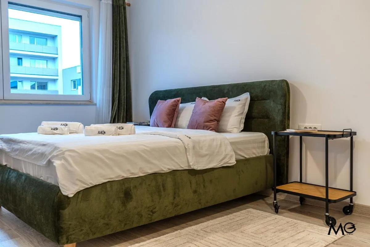 Image 3 of MoHost Urban – Apt with Stunning Mountain View